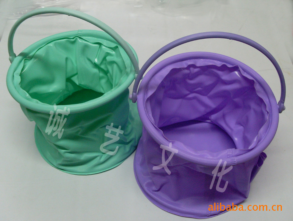 倫勃郎牌折疊小水桶 便攜實用的辦公收納良品